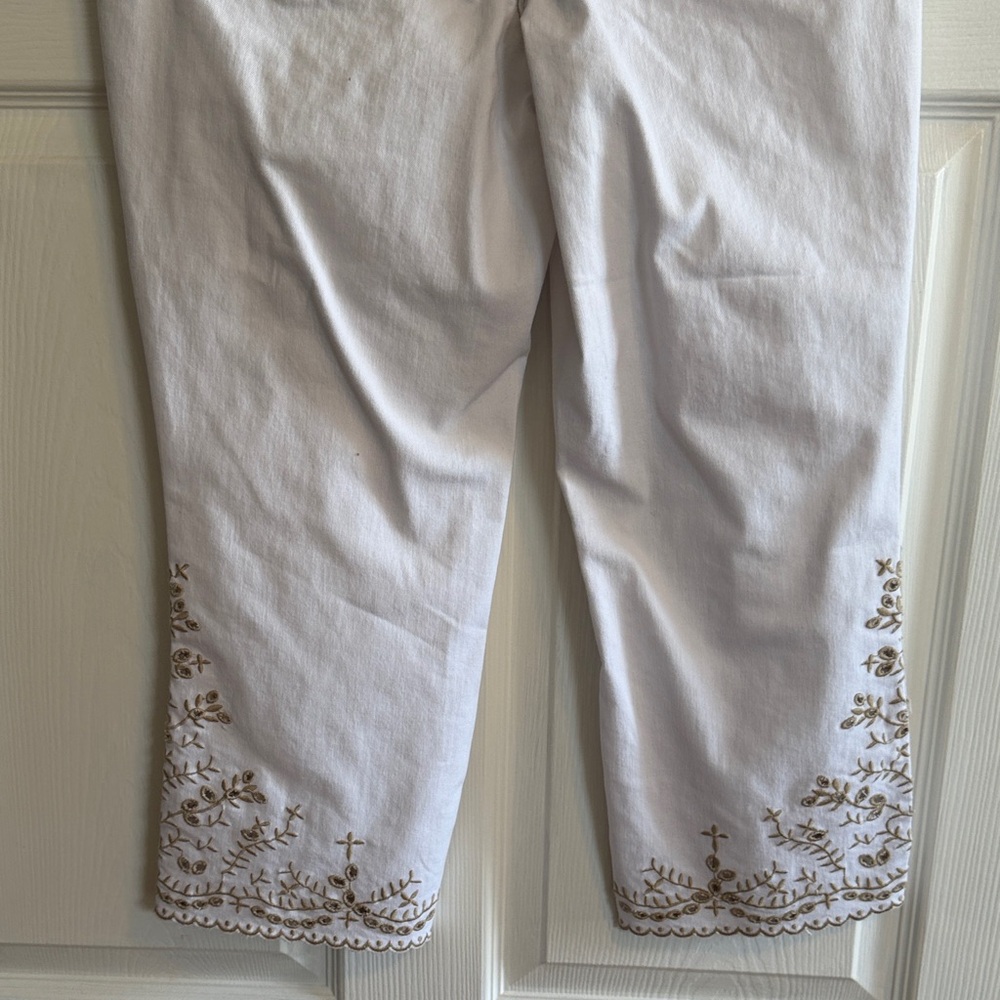 LAST CHANCE SALE! Women’s White Straight-Leg Capris with tan Embroidered Hem - Picture 7 of 10